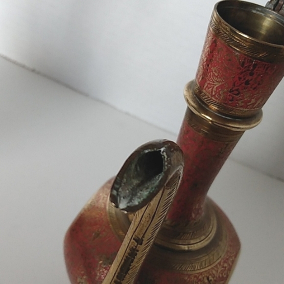 Brass Vintage ornate ewer pitchers w/ lid set of 2 - Picture 10 of 16